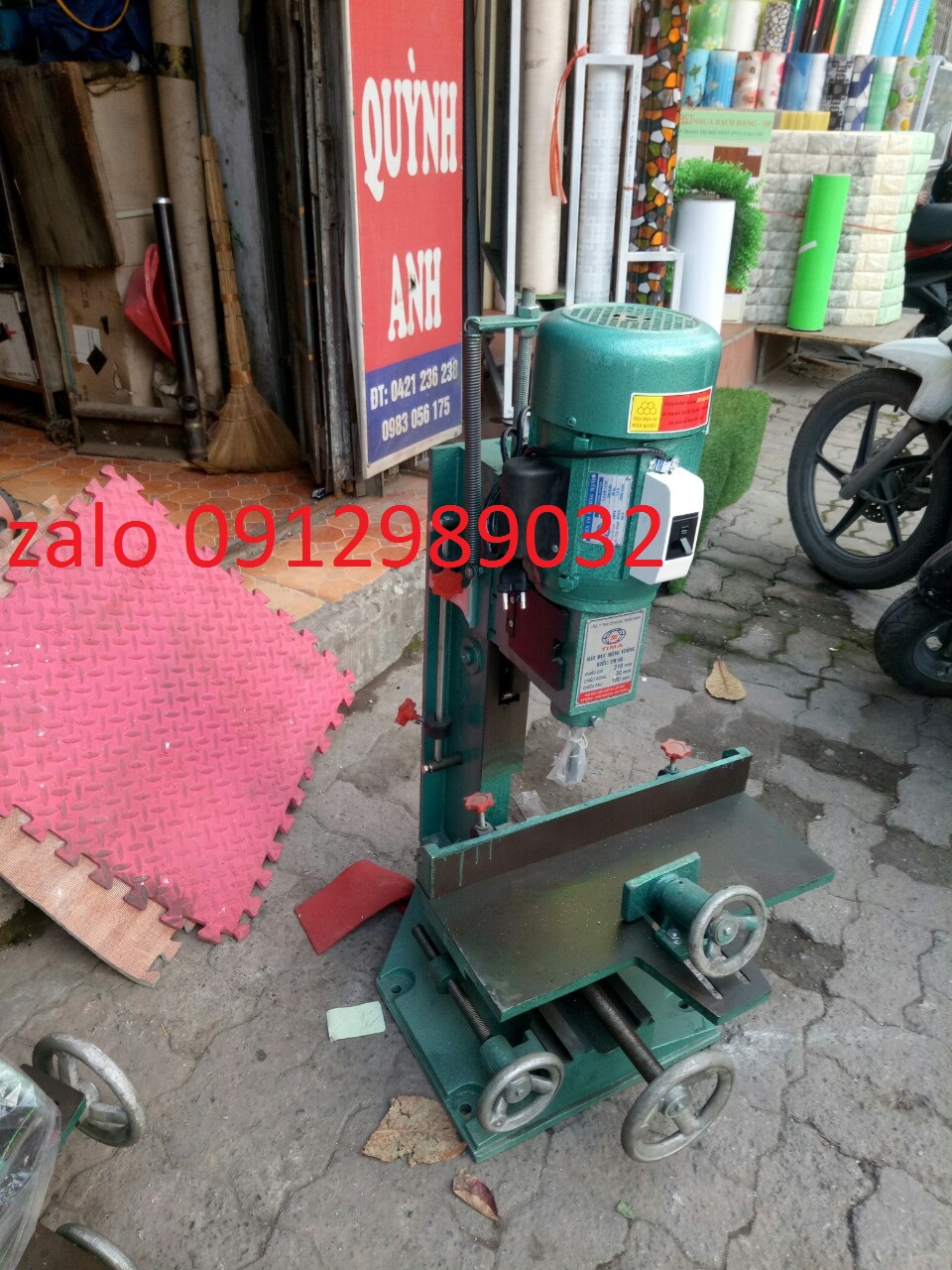 chuyên đục mộng vuông việt nam cao 1,3m dá rẻ